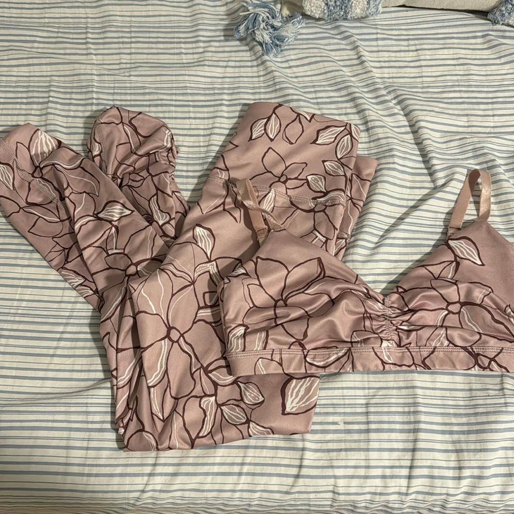 JoyLab by Target Activewear Set Small sports bra and leggings